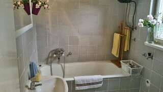 Апартаменты House Orange Apartments Херцег-Нови Апартаменты с 3 спальнями-11