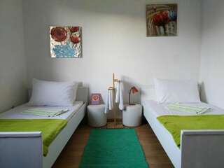 Апартаменты House Orange Apartments Херцег-Нови Апартаменты с 3 спальнями-1